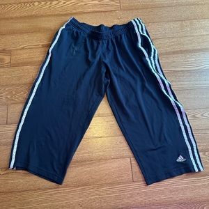 Adidas capris athletic pants size M navy blue